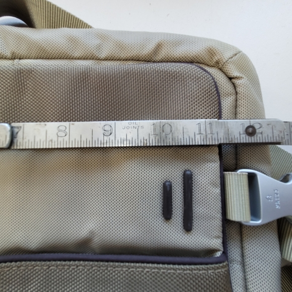 Temi T Tech crossbody - Picture 8 of 16